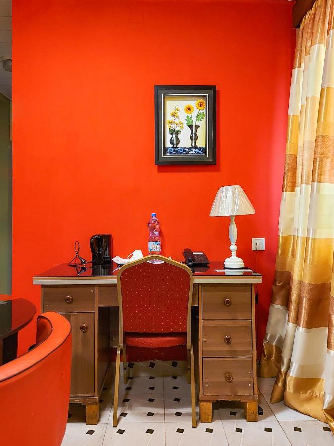 Hotel Relax Κινσάσα Εξωτερικό φωτογραφία